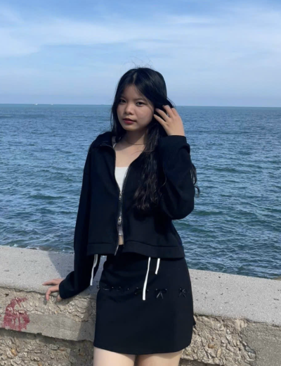 Thu Hà
